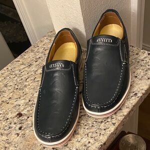 Victorio Bellini Navy Leather Slip-On Loafers